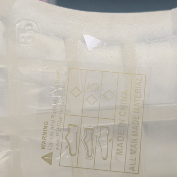 Alexis Bendel Women's Boots Sz 8.5 NWT  White Off White Clear - Picture 10 of 10